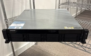 QNAP TS-883XU-RP Enterprise NAS Server RACK MOUNT CPU 8 Go RAM - Photo 1/7