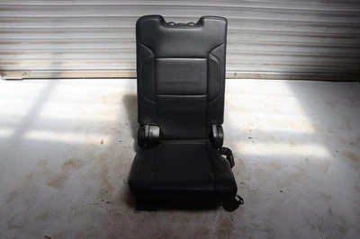 Chevy/GMC 2015 suburbano tercera fila asiento lateral derecho cuero negro OEM Foto 1 de 4