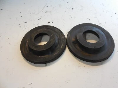 Juego de 3 bujes de resorte helicoidal trasero Audi A3 Quattro A3 2005-13 1K0512149B Foto 1 de 4