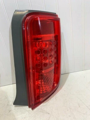 Conjunto de luz trasera derecha Toyota Scion xB 2008 2009 2010 OEM Foto 1 de 4