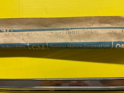 NOS 1970 Chevy Impala Caprice LH Driver's Front Fender Body Side Molding — 第 1/4 张图片