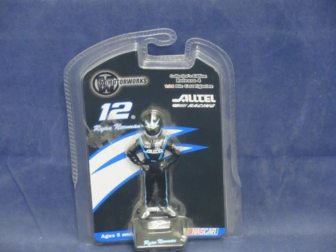 Motor Works  2003 Collectors Edition Release4 Ryan Newman #12 Die Cast Figurine Cover