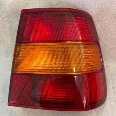 1994 VOLVO 960 RH TAIL LIGHT USED OEM - Image 1 of 2