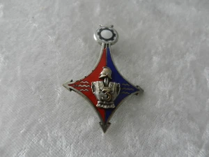 INSIGNE militaire émaillé 3 e Régiment du Génie Chobillon Paris - Picture 1 of 4