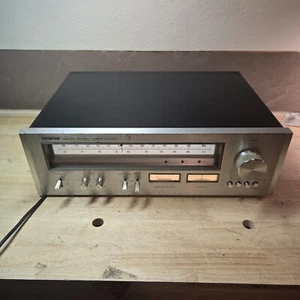 Sintonizador estéreo Hitachi AM-FM FT-920 hecho en Japón - Imagen 1 de 10
