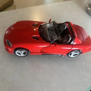 Vintage 1992 Burago (Italy) "Dodge Viper" (1:18) Diecast Car - Picture 1 of 6