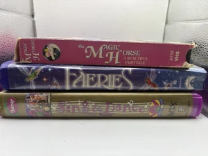 Vintage Kids VHS LOT Sing & Dance with Barney Magic Horse Faeries - Foto 1 di 7