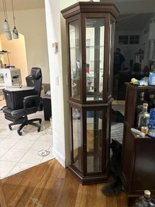 2 used lighted curio cabinet - Picture 1 of 2
