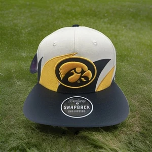 Iowa Hawkeyes Hat Zephyr  Z Hat Retro Sharktooth Performance Snapback Cap H92 - Picture 1 of 8
