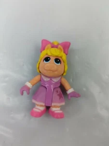 Miss Piggy Figure 2.75 Inch Disney Just Play - Imagen 1 de 3