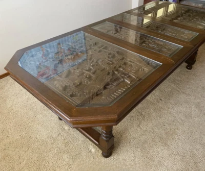 Mesa de comedor clásica y atemporal antigua hecha a mano de 8 pies de madera maciza de teca  Foto 1 de 4