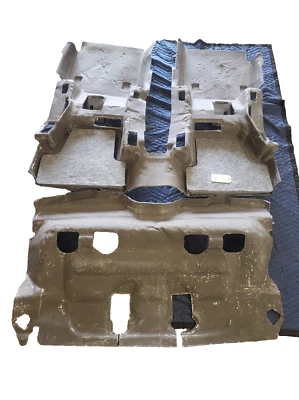 Aislador de panel de alfombra de piso Buick Encore 2019 2017-2022 usado OEM Foto 1 de 4