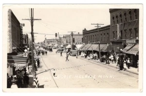 JULY 4TH 1925 MELROSE MINNESOTA STREET SCENE RPPC POSTCARD - Picture 1 of 2