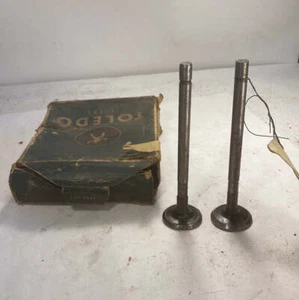 1945-1963 Divco Kaiser Willys valves x2 - Picture 1 of 6