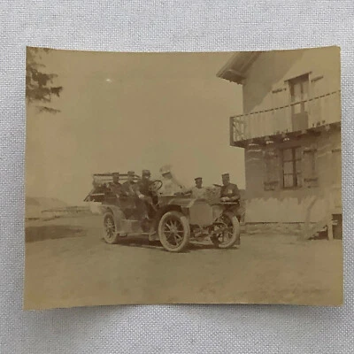Fotografía antigua impresión de hombres en los primeros vehículos automovilísticos 1907 Italia? Foto 1 de 4