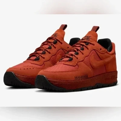 WMNS NIKE AIR FORCE 1 SALVAJE RESISTENTE Naranja/Noir Talla 6.5 Foto 1 de 4