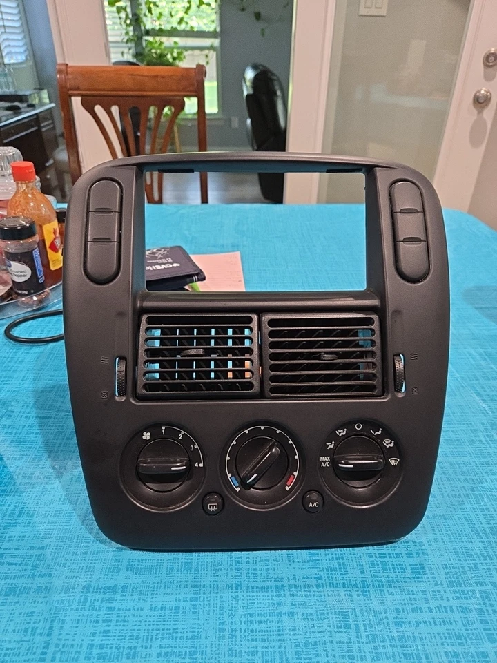 Ford Explorer 2002-2005 radio bisel climatizador conjunto probado Foto 1 de 4