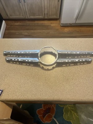 MERCEDES BENZ E300 E400 UPPER GRILLE NEW OEM 2017 2018 2019 2020 A213 888 0160 - Image 1 of 4