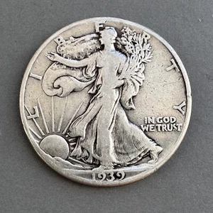 Mezzo dollaro 1939 Walking Liberty, grado fine, rovescio rosa chiaro - Foto 1 di 2