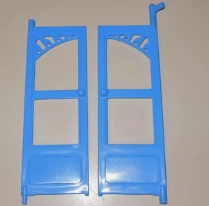 FISHER PRICE LOVING FAMILY 1994 DREAM HOME DOLL HOUSE REPLACEMENT BLUE DOOR LOT - Picture 1 of 3