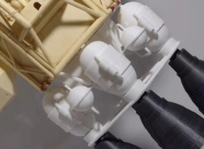 MOTORES solo para Mattel Space 1999 Eagle figura juego diorama con pegatinas Foto 1 de 4