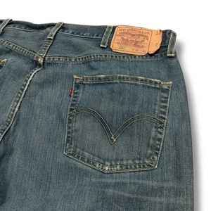 Vintage Levis 501 Jeans Mens Size 38 x 30 Blue Wash Button Fly - Picture 1 of 8
