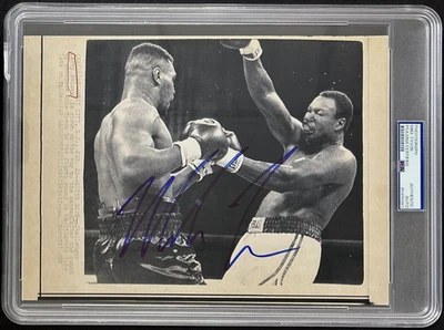 Mike Tyson Signed 1988 Type 3 Photograph PSA/DNA Tyson vs Larry Holmes - Image 1 of 4