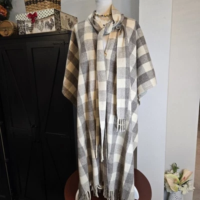 Vintage 70's Betmar Beige Wool Blend Cape/Poncho/Coat Attached Scarf One Size  - Image 1 of 4