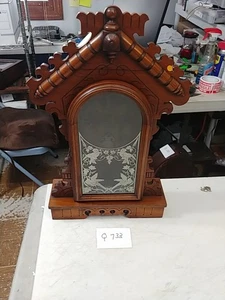 ANTIQUE WELCH PARLOR CLOCK CASE THE DAISY - Picture 1 of 6