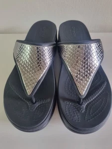 Crocs Monterey Toe Post Black Wedge Metallic Silver Flip Flop Sandals UK 5 - Picture 1 of 11