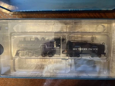 Spectrum “HO” bachmann southern pacific 06 train dcc - Image 1 of 4