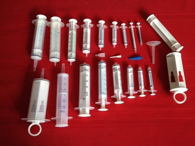 Hand Feeding Syringe O-Ring & Assorted Feeding Supplies * NO NEEDLES* - Image 1 of 1