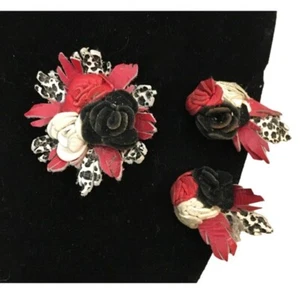 1960s Vintage Leather Flower Brooch And Screw Back Earrings Demi Parure Set - Picture 1 of 6