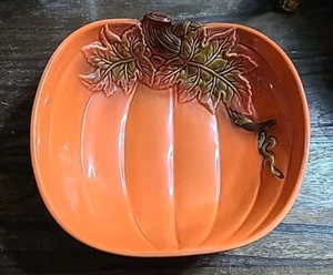Beautiful Harvest/Fall Pumpkin Decorative Halloween Shallow Porcelain Bowl - 9" - Picture 1 of 5