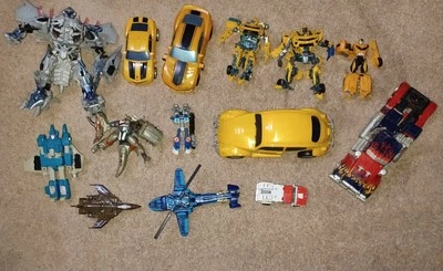 Transformers mixed lot of Figures for PARTS or REPAIR ONLY - Image 1 of 4