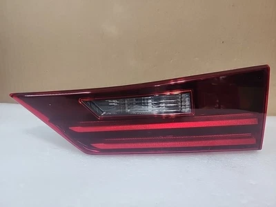 💥 2014 2015 2016 LEXUS IS250 IS350 Lámpara trasera interior derecha luz trasera OEM Foto 1 de 4