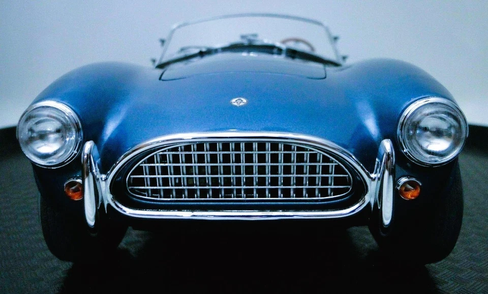 Ford Shelby Cobra Vintage GT  Custom Concept Hot Rod Race LARGE SCALE Car1 12 - Image 1 of 4