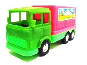 Vintage plastic Bedford truck made in Portugal in the 1970's - Picture 1 of 7