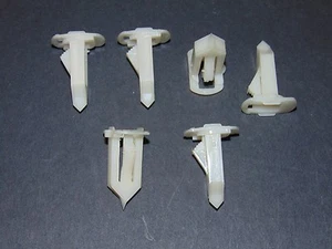 NEW HEADLINER SIDE GARNISH RAIL MOUNTING CLIPS CORRECT STYLE 73-77 A BODY - Picture 1 of 4