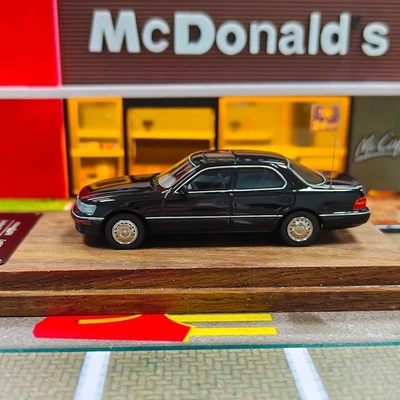 1:64 Lexus LS400 XF10 UCF10 Miniature Diecast Car Models Collection Fine Works - Image 1 of 4