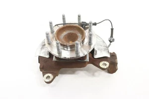 Chevrolet Express 3500 2018-2024 eje delantero izquierdo nudillo y buje OEM 84583305 - Imagen 1 de 13