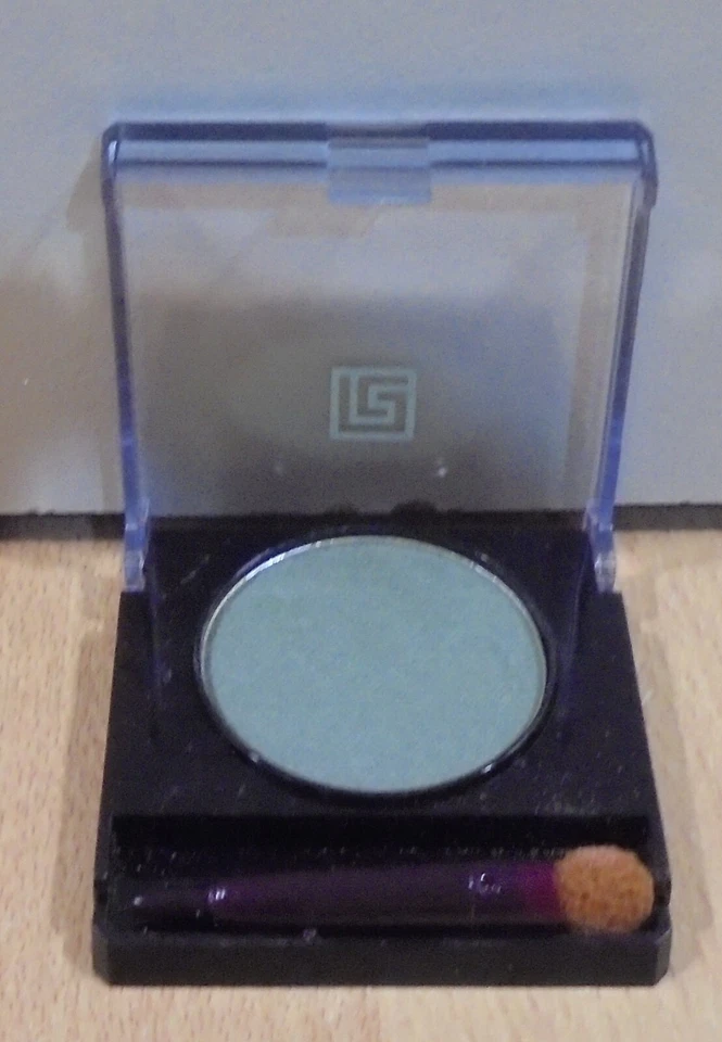 REVLON VTG SUPER RICH SHADOW FOREST GREEN FROST 02 - Image 1 of 4