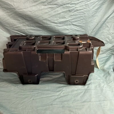 2013 Dodge Challenger аккумулятор коробка лоток 05112061AK - Изображение 1 из 4