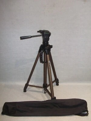 Weifeng Tripod WT-3750 Professional Camera Tripod DSLR Lightweight - Image 1 of 4