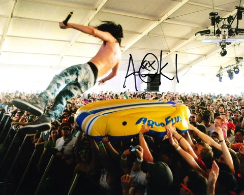 STEVE AOKI SIGNED 8X10 PHOTO 5 Cover