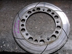HONDA VF 700 MAGNA R/H FRONT DISC , READ THE DESCRIPTION - Picture 1 of 1