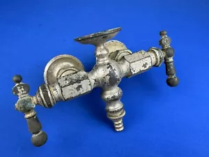 Grifo de bañera C.1900 John Simmons Co. con jabonera, latón fundido y placa de níquel - Imagen 1 de 14