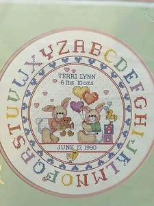 1989 Dimensions Bunnies Birth Record Cross Stitch Kit From The Heart #53023 New - Picture 1 of 5