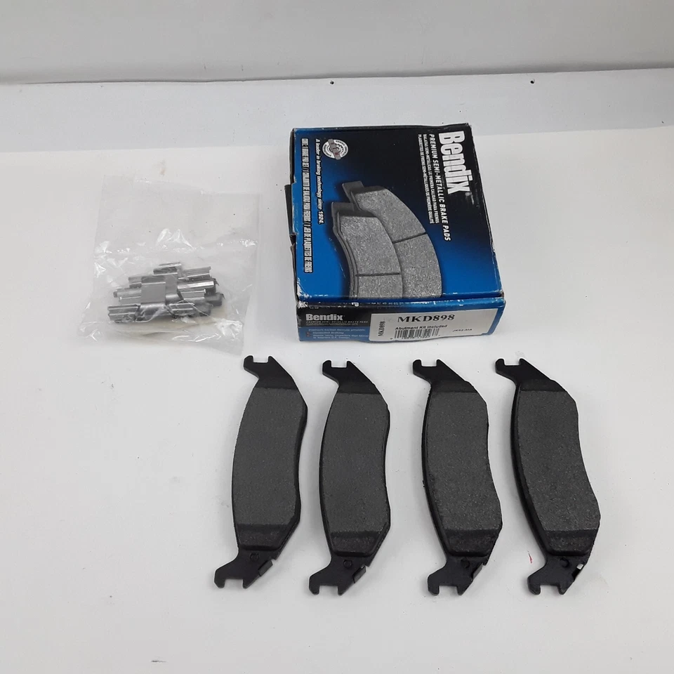 Juego de pastillas de freno de disco semimetálicas Bendix MKD898 Premium para Dodge Ram 1500 2002 Foto 1 de 4