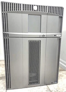 Dell PowerVault ML6000 Tape Library with 4 LTO5-140 drives - Picture 1 of 9